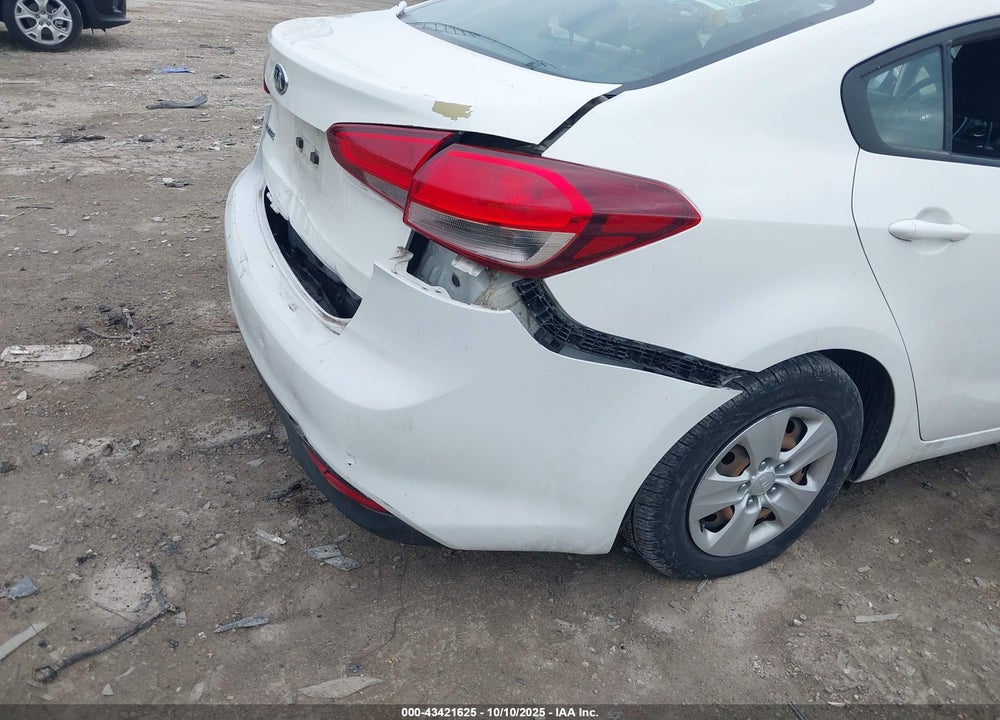 2017 KIA FORTE LX VIN: 3KPFK4A70HE063092