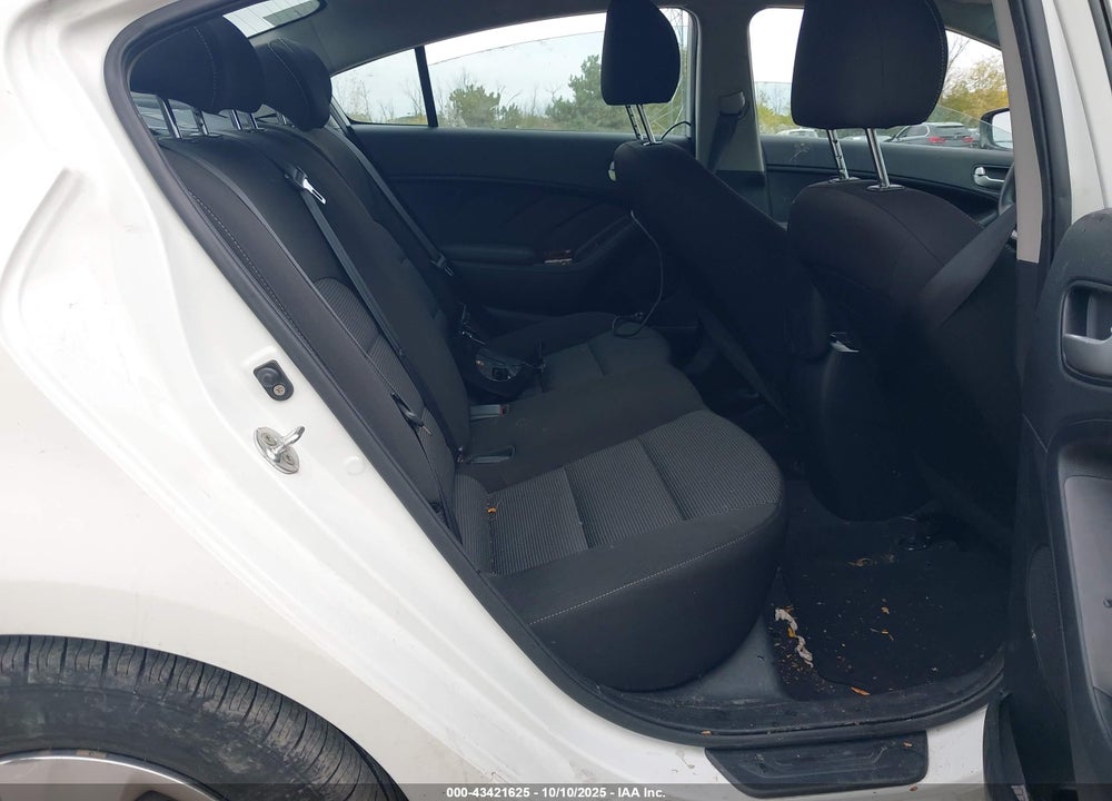 2017 KIA FORTE LX VIN: 3KPFK4A70HE063092