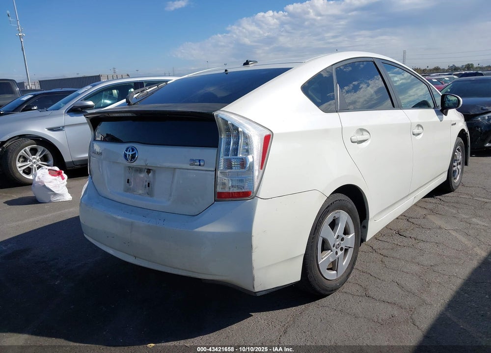 2011 TOYOTA PRIUS TWO VIN: JTDKN3DU7B0302476