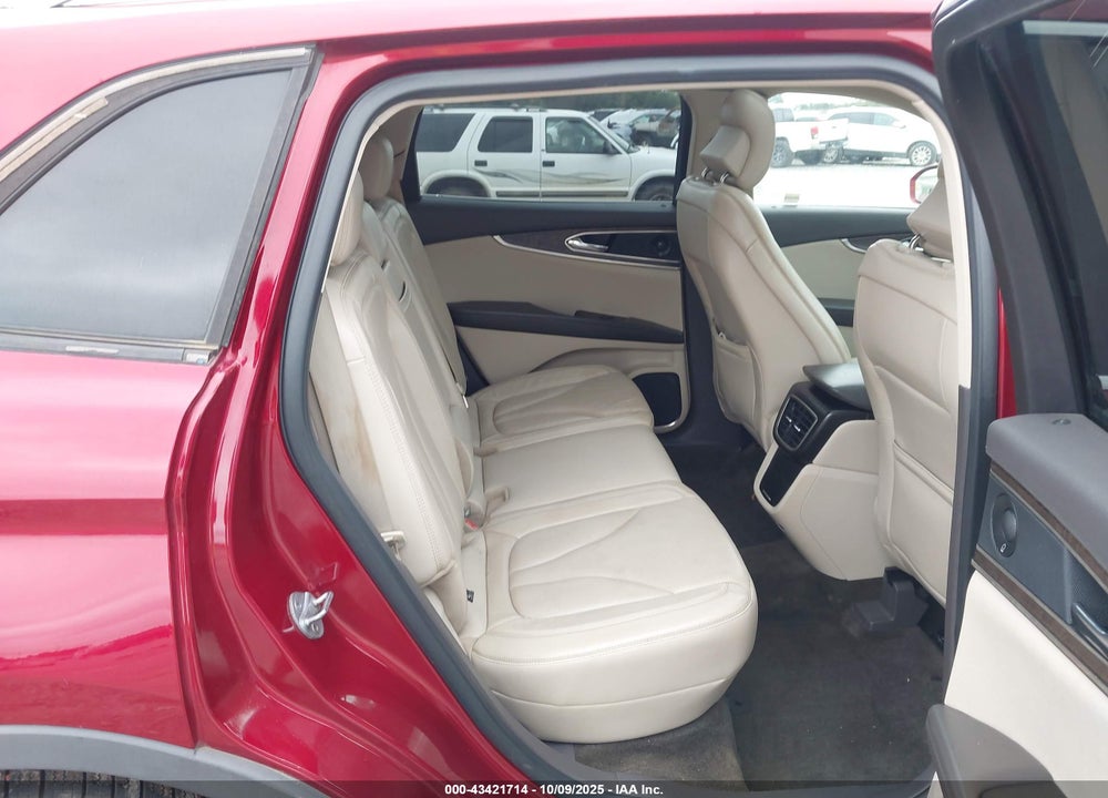2016 LINCOLN MKX VIN: 2LMTJ8LR4GBL62747