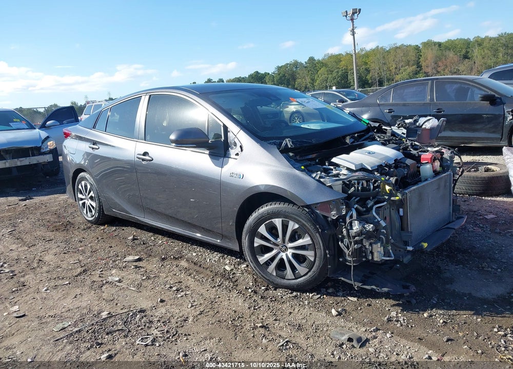 2021 TOYOTA PRIUS PRIME XLE VIN: JTDKAMFP7M3175304