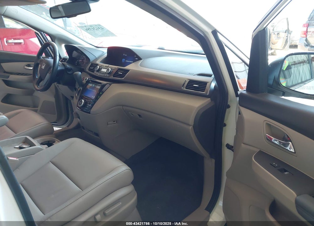 2015 HONDA ODYSSEY EX-L VIN: 5FNRL5H67FB097616