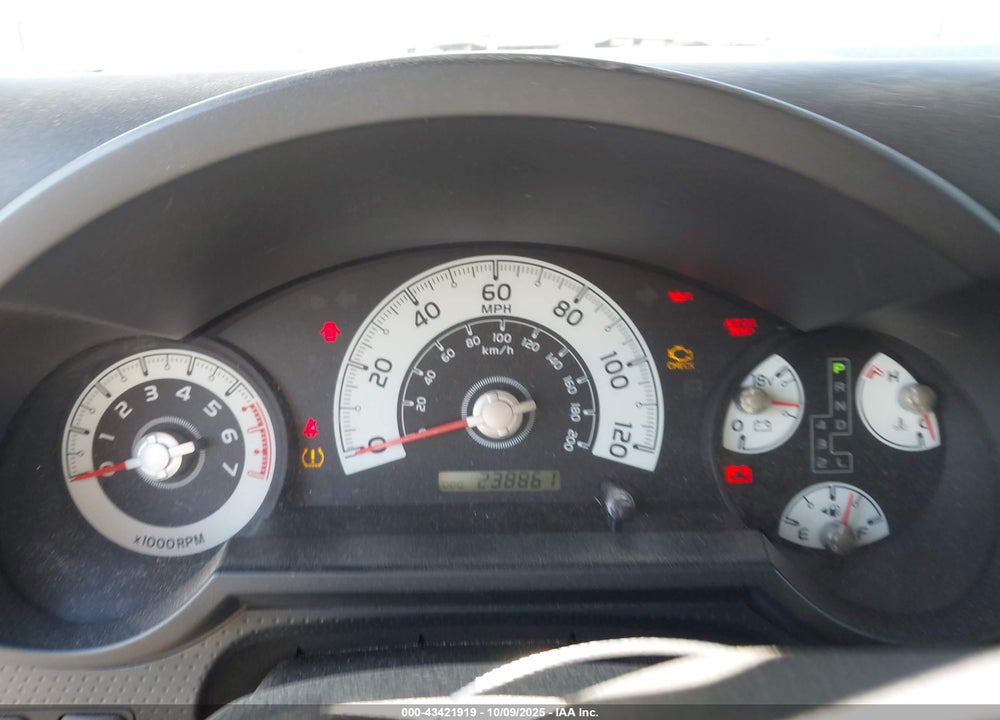 2008 TOYOTA FJ CRUISER VIN: JTEBU11F38K047685