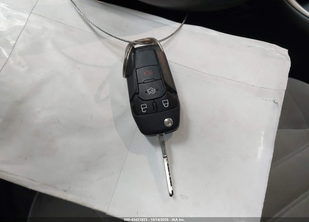 2014 FORD FUSION S VIN: 3FA6P0G70ER230823