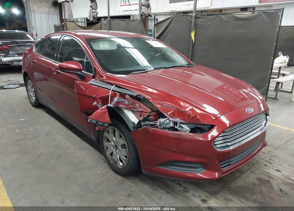 2014 FORD FUSION S VIN: 3FA6P0G70ER230823