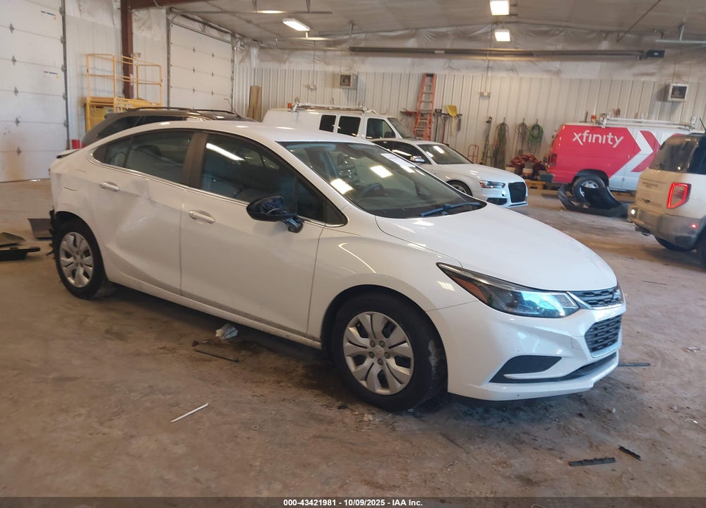 2018 CHEVROLET CRUZE LT AUTO VIN: 1G1BE5SM4J7247059