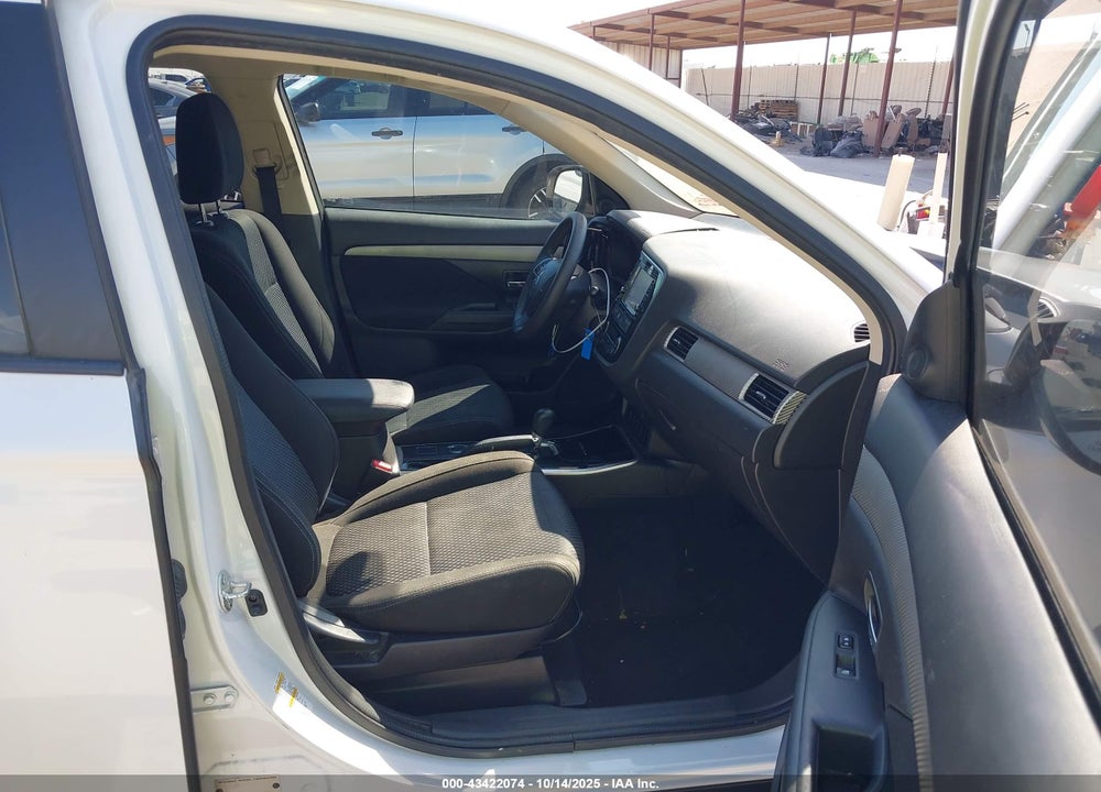 2018 MITSUBISHI OUTLANDER VIN: JA4AD2A38JZ059009