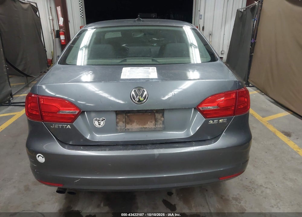 2011 VOLKSWAGEN JETTA 2.5L SE VIN: 3VWDX7AJ1BM306991
