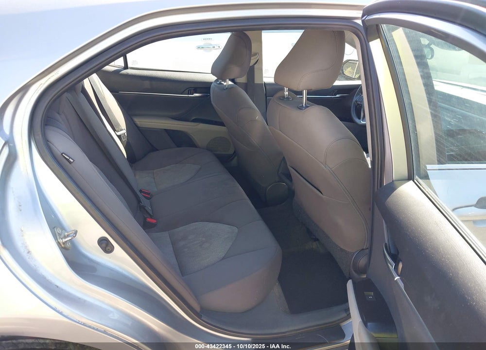 2019 TOYOTA CAMRY LE VIN: 4T1B11HK2KU856201