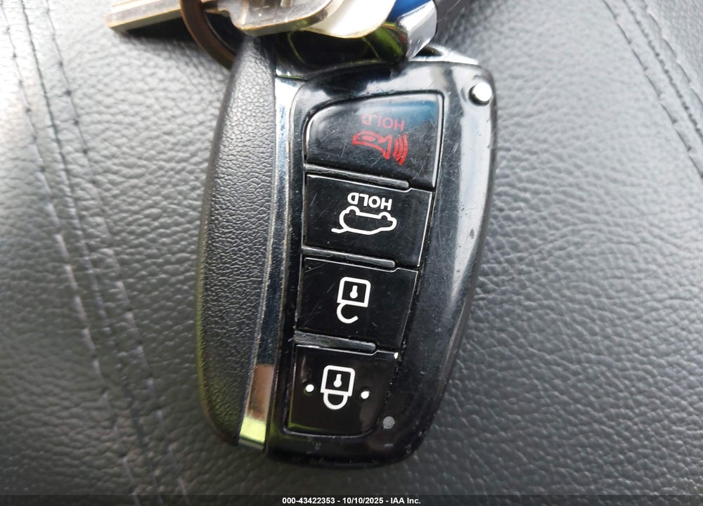 2014 HYUNDAI SANTA FE SPORT VIN: 5XYZUDLBXEG198670