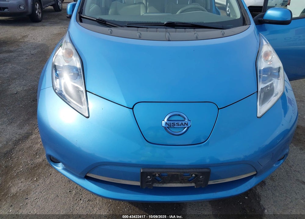 2011 NISSAN LEAF VIN: JN1AZ0CPXBT004791