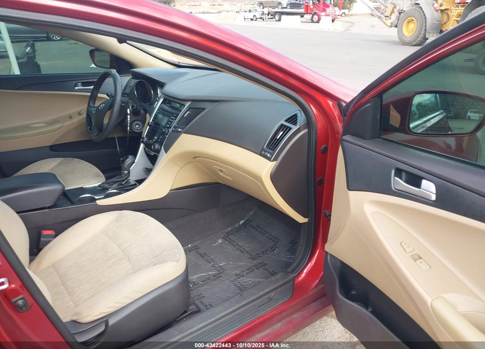 2013 HYUNDAI SONATA VIN: 5NPEB4AC5DH642948