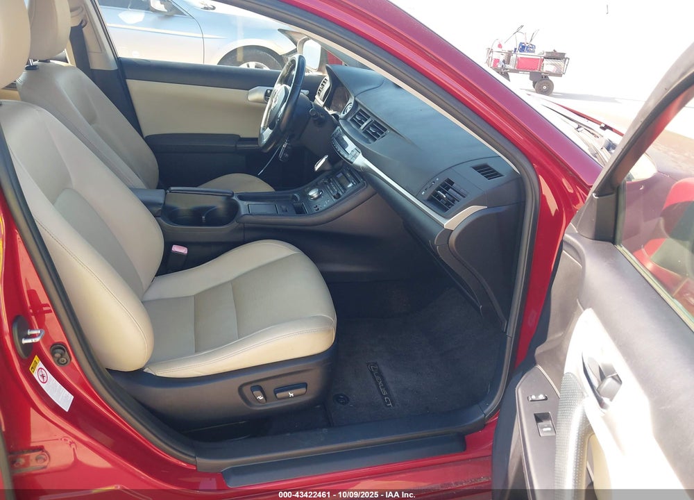 2013 LEXUS CT 200H VIN: JTHKD5BH5D2140485