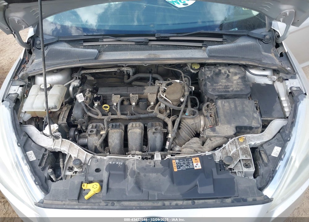2015 FORD FOCUS TITANIUM VIN: 1FADP3N20FL262073