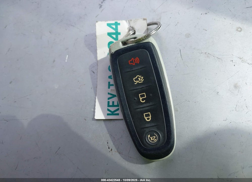 2015 FORD FOCUS TITANIUM VIN: 1FADP3N20FL262073