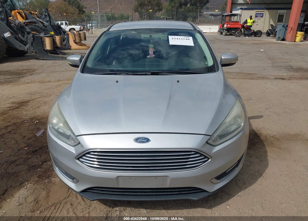 2015 FORD FOCUS TITANIUM VIN: 1FADP3N20FL262073