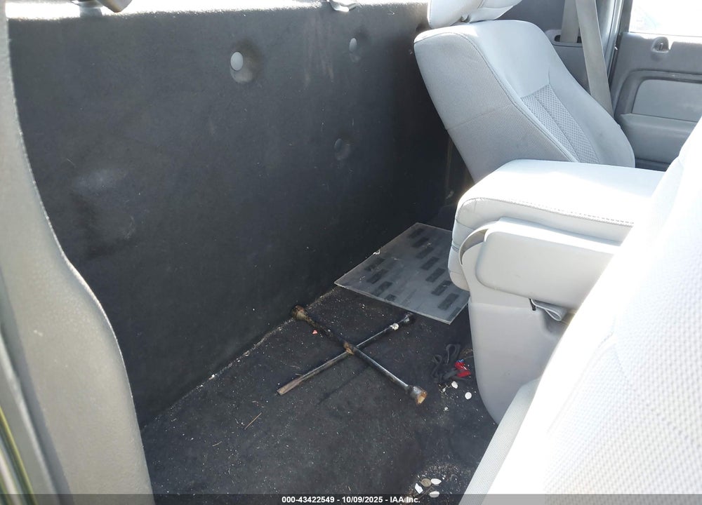 2011 FORD F-150 VIN: 1FTMF1CM1BKE07983
