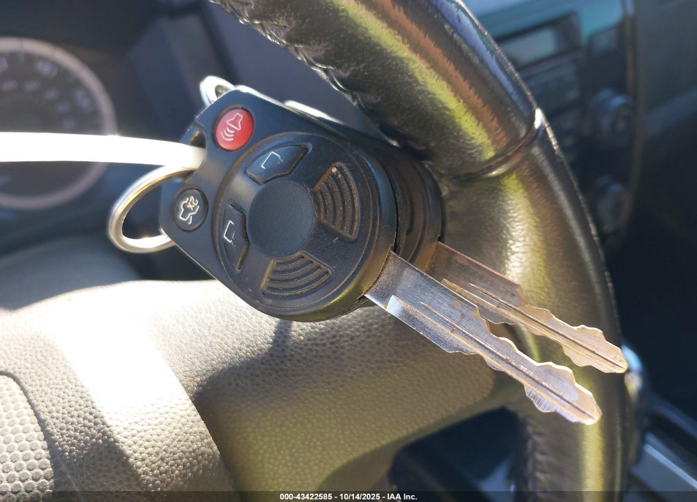 2010 FORD ESCAPE LIMITED VIN: 1FMCU9EG2AKC22391