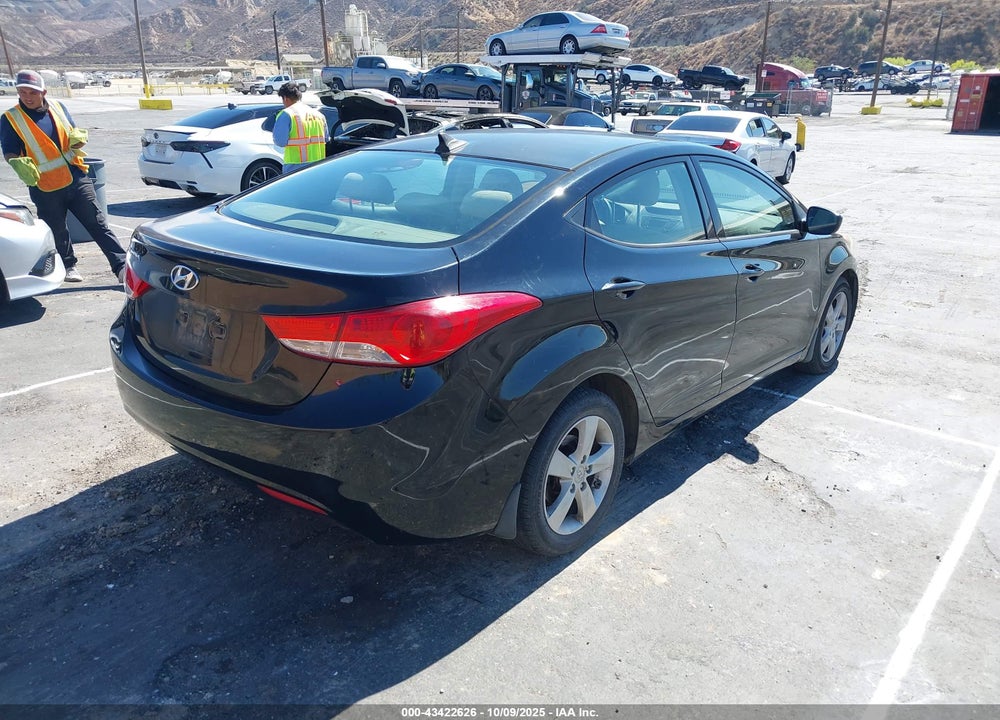 2013 HYUNDAI ELANTRA GLS VIN: KMHDH4AE0DU920846