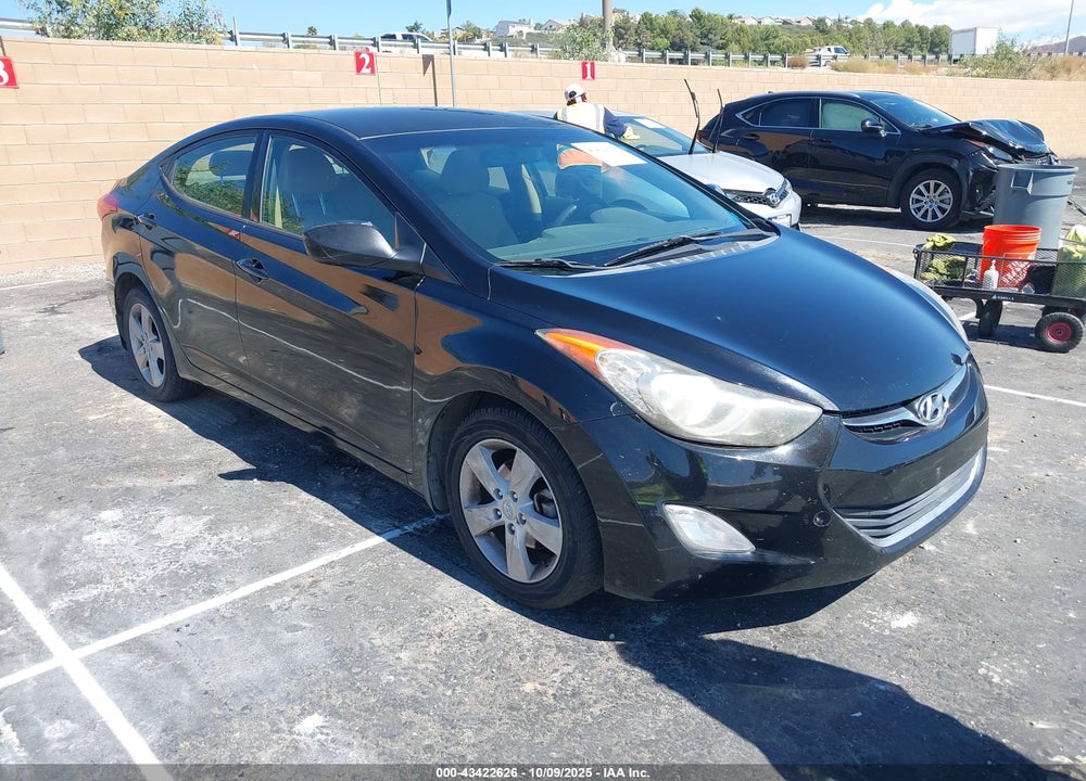 2013 HYUNDAI ELANTRA GLS VIN: KMHDH4AE0DU920846