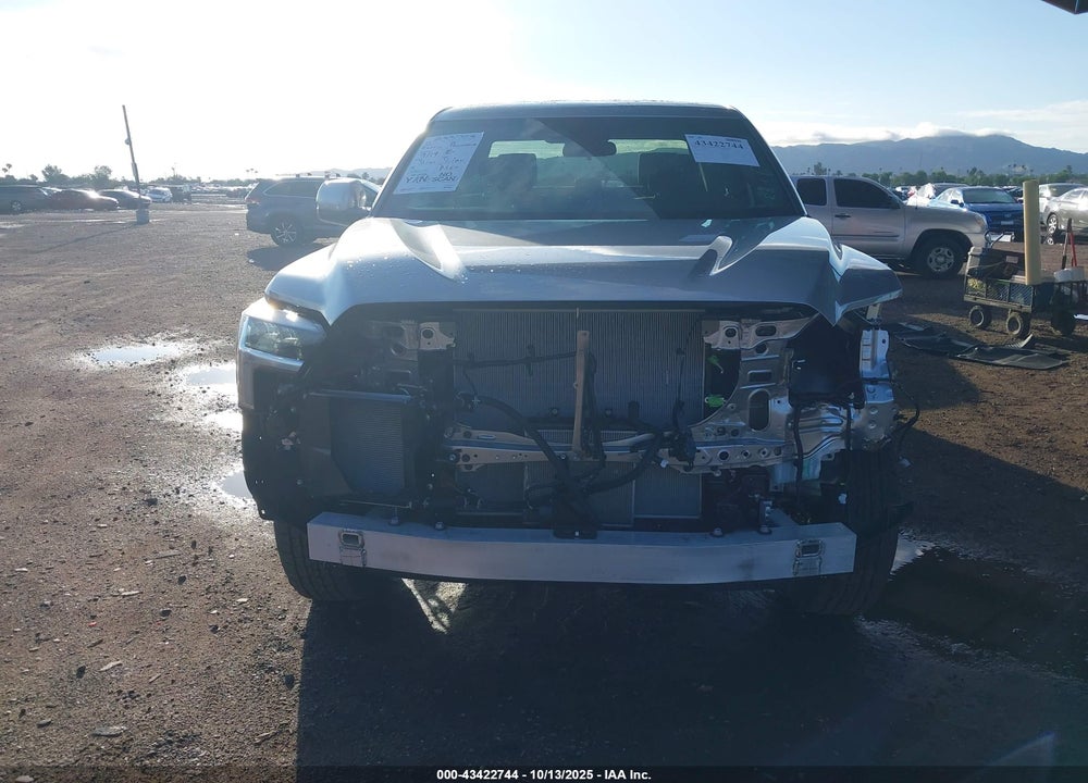 2025 TOYOTA TUNDRA SR5 4WD VIN: 5TFLA5DB7SX333177