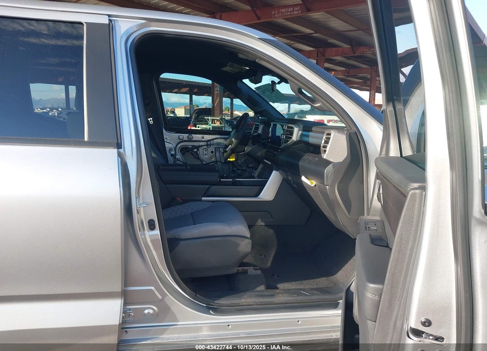 2025 TOYOTA TUNDRA SR5 4WD VIN: 5TFLA5DB7SX333177