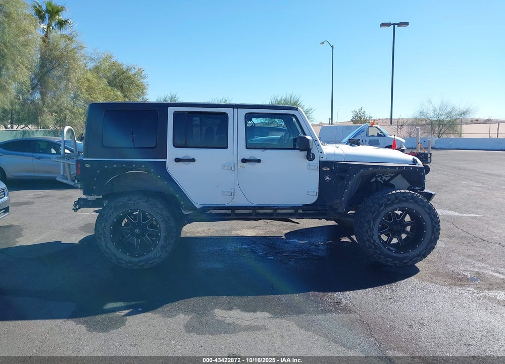 2014 JEEP WRANGLER UNLIMITED WILLYS WHEELER VIN: 1C4BJWDG8EL232934
