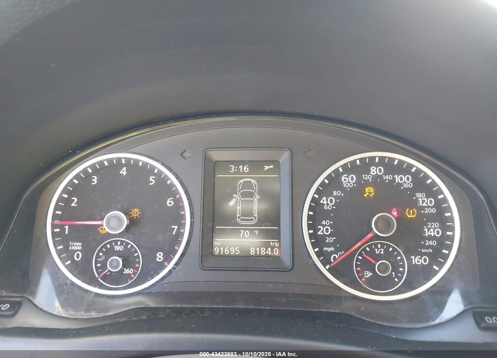 2018 VOLKSWAGEN TIGUAN LIMITED 2.0T VIN: WVGAV7AX6JK001326