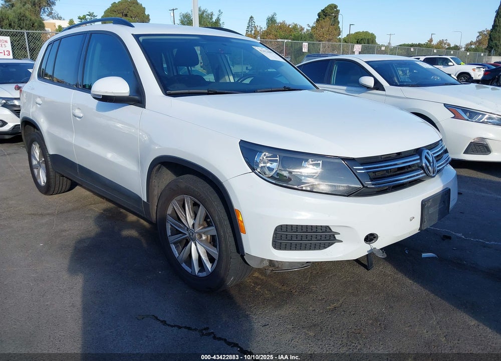 2018 VOLKSWAGEN TIGUAN LIMITED 2.0T VIN: WVGAV7AX6JK001326
