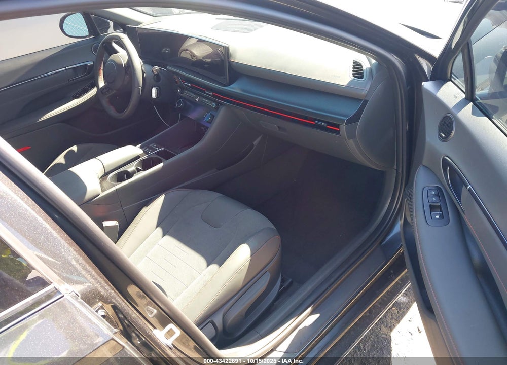 2025 HYUNDAI SONATA N LINE VIN: KMHL54JC4SA483645