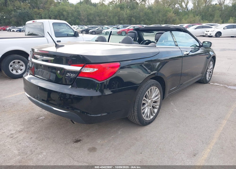 2013 CHRYSLER 200 VIN: 1C3BCBFG1DN513805