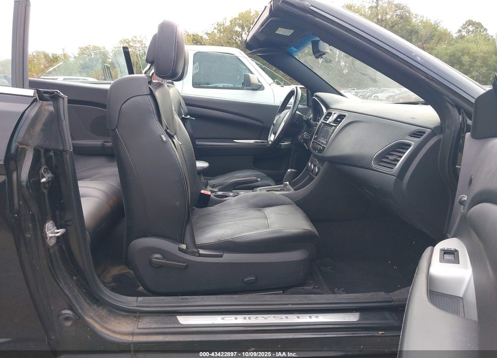 2013 CHRYSLER 200 VIN: 1C3BCBFG1DN513805