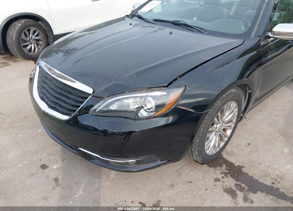 2013 CHRYSLER 200 VIN: 1C3BCBFG1DN513805