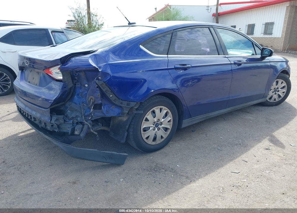 2013 FORD FUSION S VIN: 3FA6P0G76DR216066