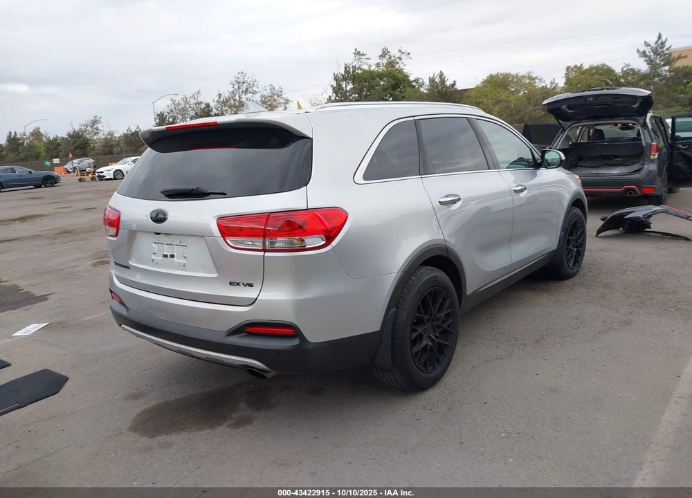 2018 KIA SORENTO 3.3L EX VIN: 5XYPH4A53JG398065