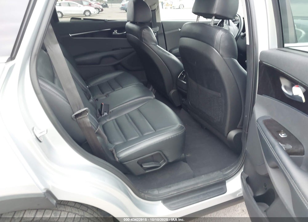 2018 KIA SORENTO 3.3L EX VIN: 5XYPH4A53JG398065