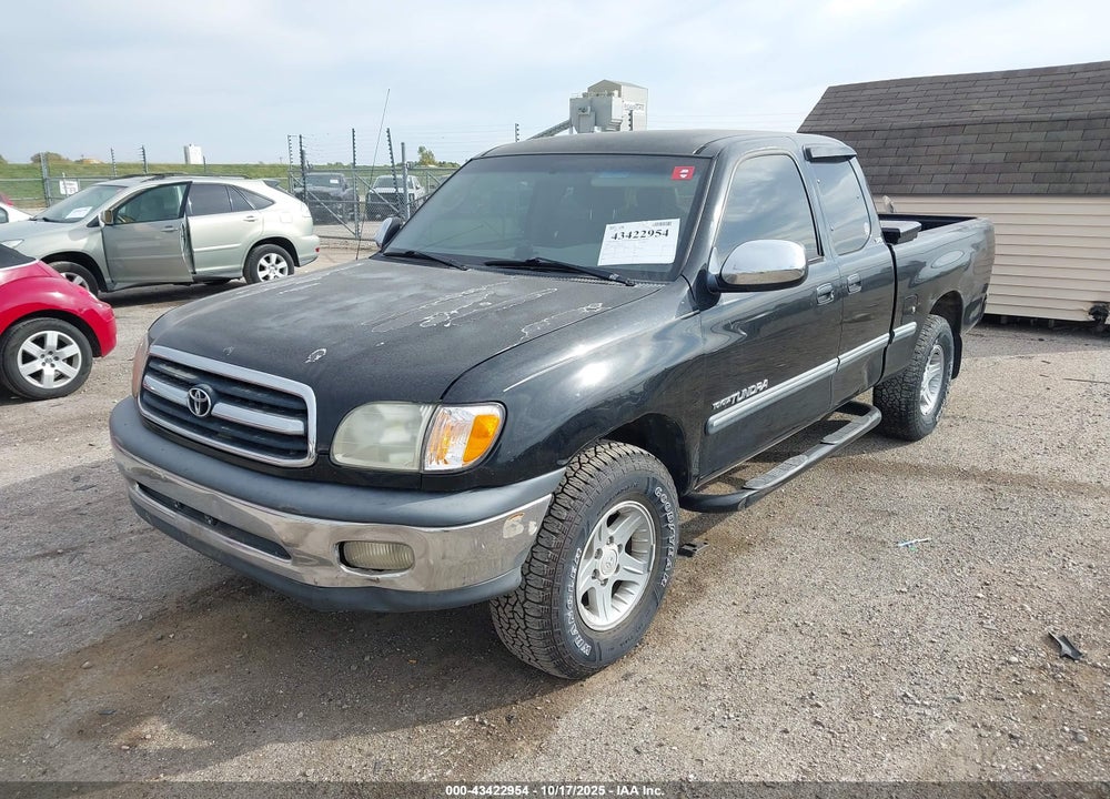 2000 TOYOTA TUNDRA SR5 V8 VIN: 5TBBT4414YS023048