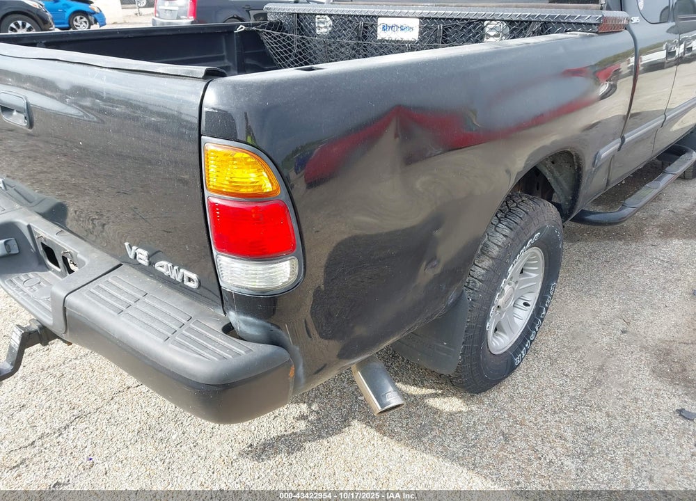 2000 TOYOTA TUNDRA SR5 V8 VIN: 5TBBT4414YS023048