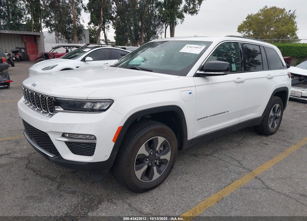 2024 JEEP GRAND CHEROKEE 4XE VIN: 1C4RJYB62RC253420