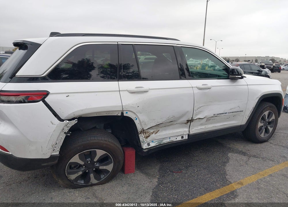 2024 JEEP GRAND CHEROKEE 4XE VIN: 1C4RJYB62RC253420