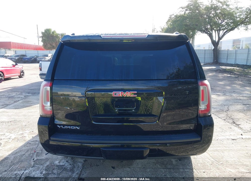 2018 GMC YUKON SLE VIN: 1GKS1AKCXJR303632