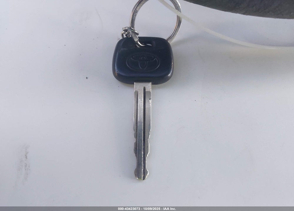 2004 TOYOTA COROLLA CE VIN: JTDBR32E042030098
