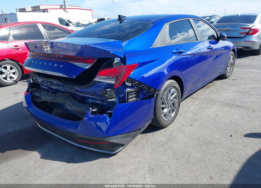 2024 HYUNDAI ELANTRA SEL VIN: KMHLM4DG8RU730305