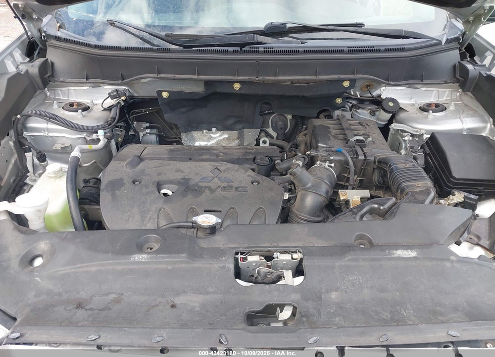 2018 MITSUBISHI OUTLANDER SPORT VIN: JA4AR3AU3JU005212