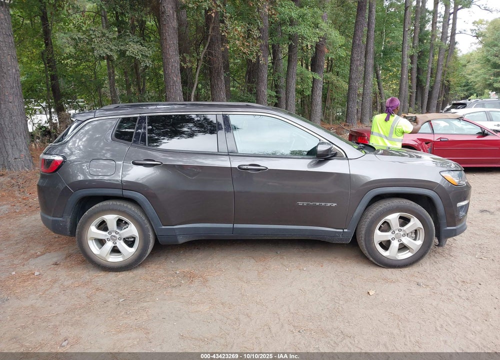 2019 JEEP COMPASS VIN: 3C4NJCBB6KT855696