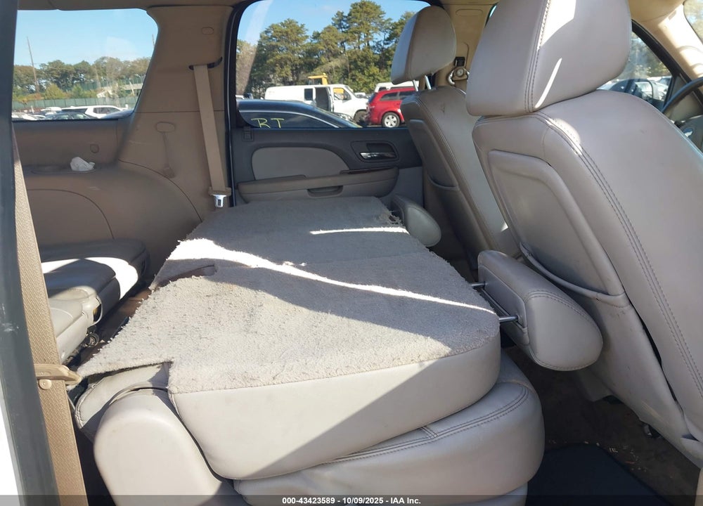 2012 CHEVROLET SUBURBAN 1500 COMMERCIAL FLEET VIN: 1GNSK5E70CR305107
