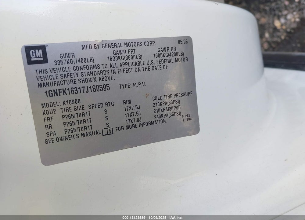 2012 CHEVROLET SUBURBAN 1500 COMMERCIAL FLEET VIN: 1GNSK5E70CR305107