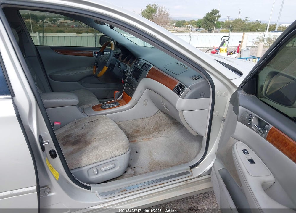 2005 LEXUS ES 330 VIN: JTHBA30G255066045