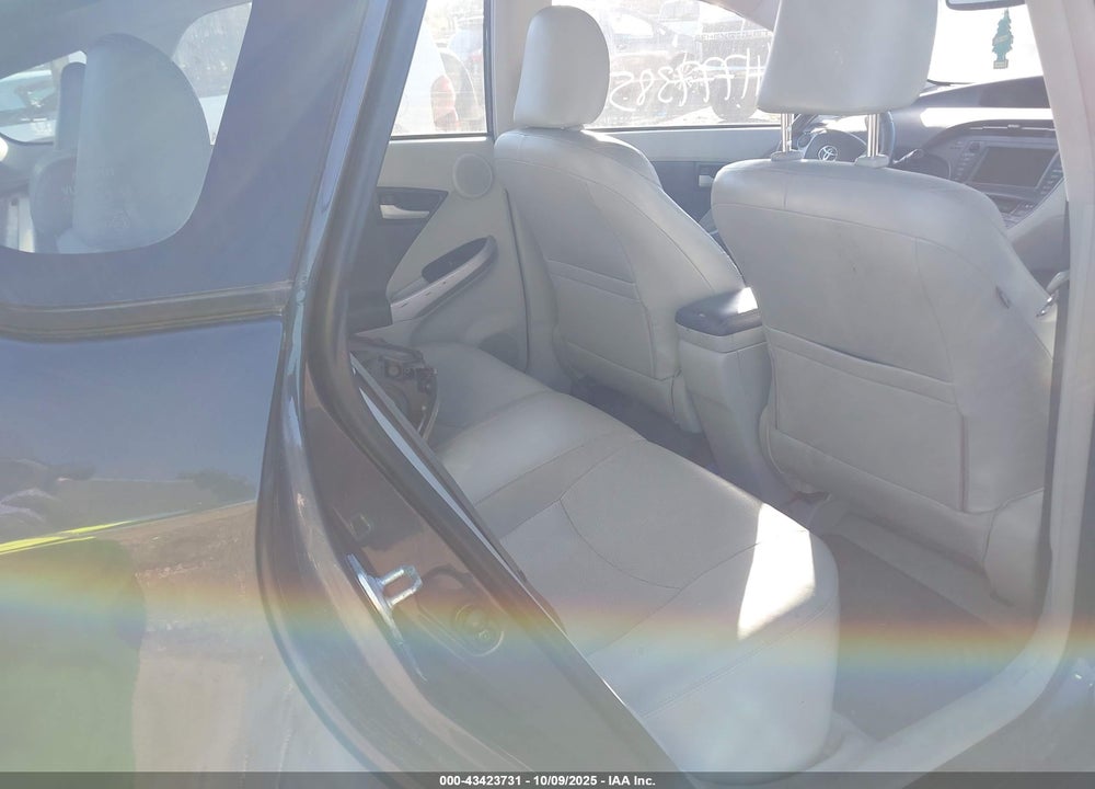 2011 TOYOTA PRIUS FOUR VIN: JTDKN3DU6B1455716