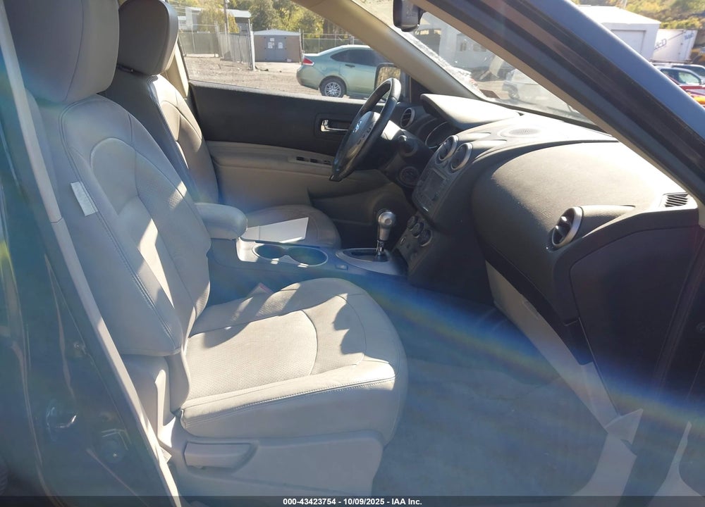 2011 NISSAN ROGUE VIN: JN8AS5MV8BW267392